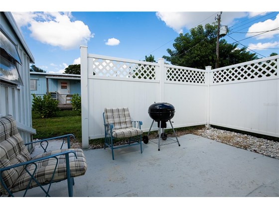 Single Family Home for sale at 104 Portia St N, Nokomis, FL 34275 - MLS Number is A4514916