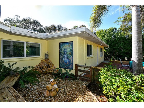 Single Family Home for sale at 1917 Rose St, Sarasota, FL 34239 - MLS Number is A4521547
