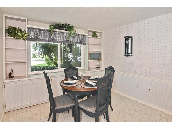 Dinette - Single Family Home for sale at 19 Oakwood Dr N #19, Englewood, FL 34223 - MLS Number is N6118266
