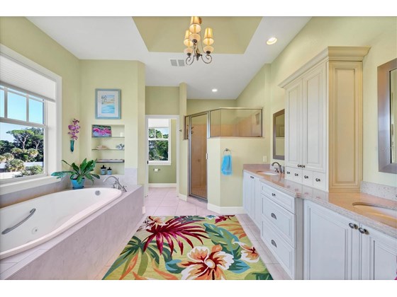 3rd level Huge Master Bath - Single Family Home for sale at 6751 Portside Ln, Englewood, FL 34223 - MLS Number is N6118322