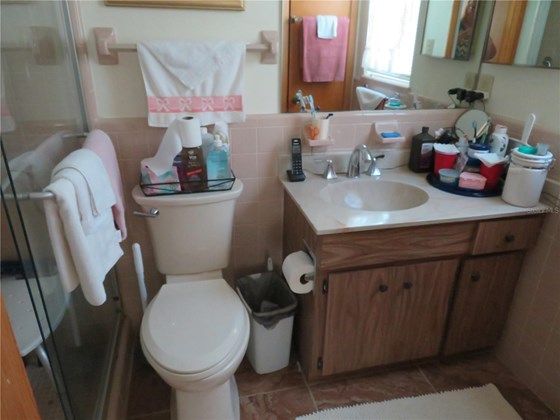 Master bath - Single Family Home for sale at 4209 17th Ave W, Bradenton, FL 34205 - MLS Number is N6119166